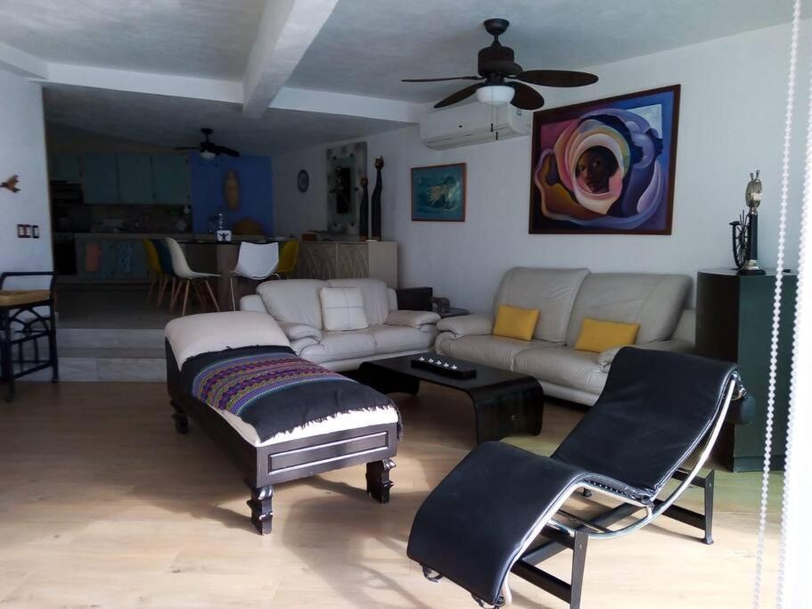 Casa Azul En La Orilla Del Lago เตคิวสควิซเทนโก ภายนอก รูปภาพ